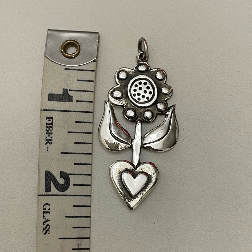 James Avery Rare Retired Melissa Flower 🌻 Pendant - Picture 4 of 5